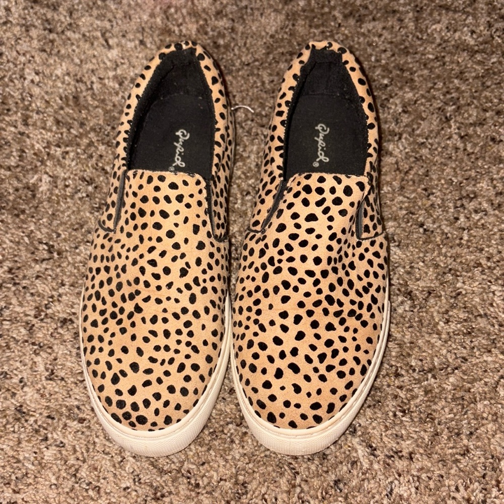 Worn maybe once in good . They are platform